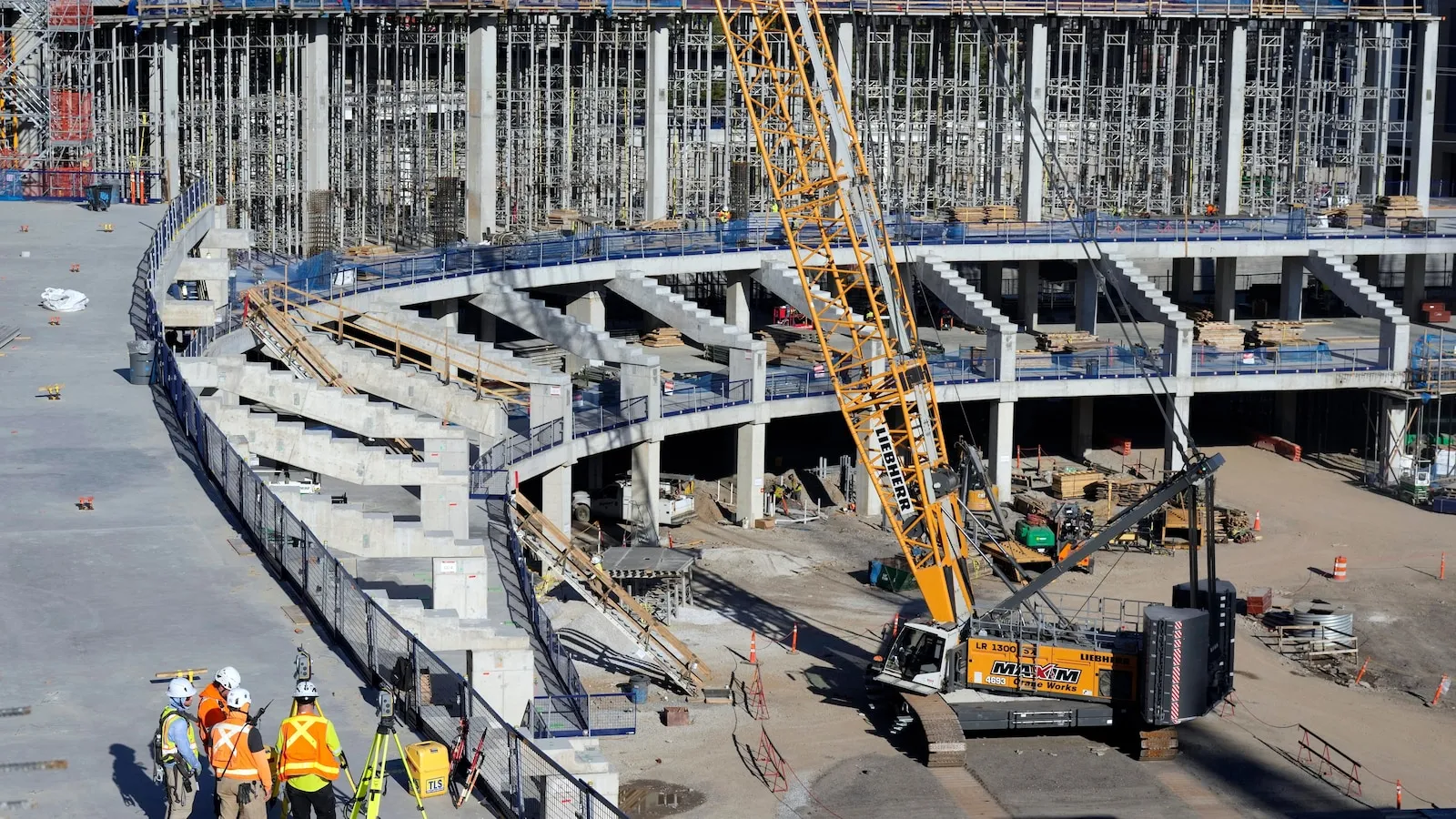 Pembangunan Stadion Tennessee Titans Baru Dihentikan Setelah Tali Gantung Ditemukan di Lokasi - ABC News