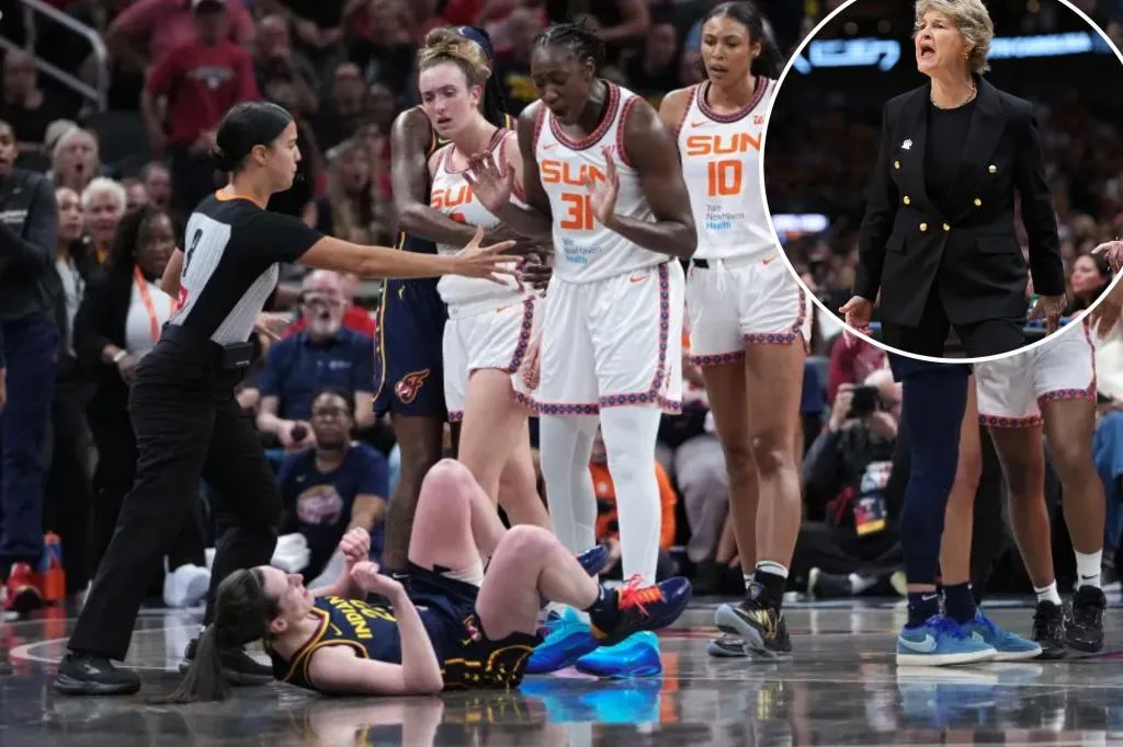 Mantan pelatih Caitlin Clark menyerukan perubahan aturan WNBA setelah drama dorongan.