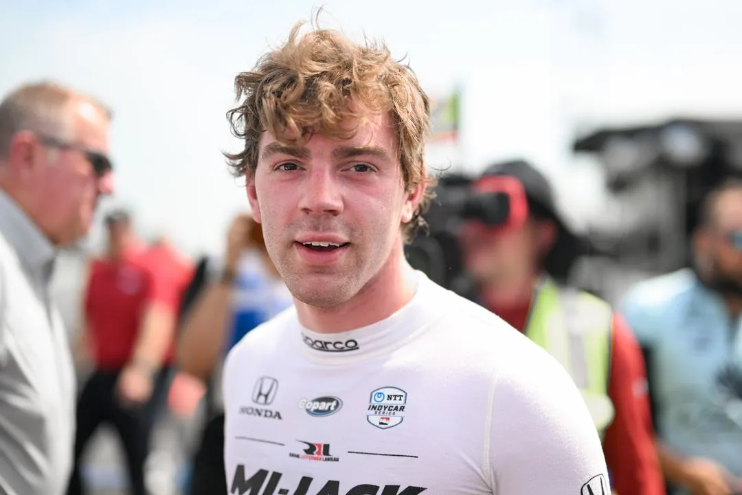Foster si pendatang baru 'cukur kumis dan akhirnya di posisi terdepan' - RACER
