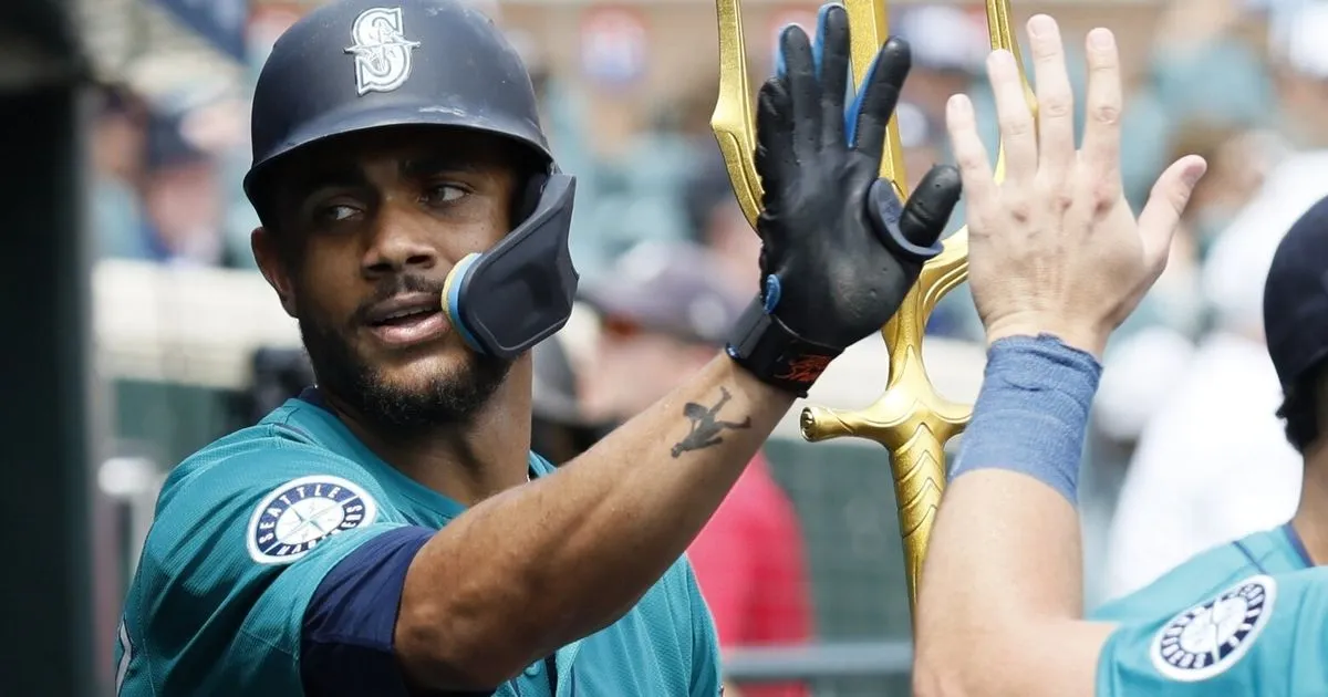 Julio Rodríguez Memukul Jauh Lagi Saat Mariners Menyapu Tim Terbaik Bisbol