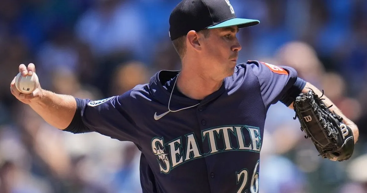Cal Raleigh Cetak HR ke-30, Mariners Kalah dari Cubs di Tengah Angin Kencang dan Panas